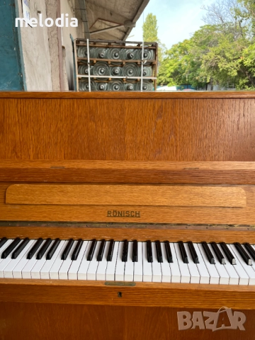 Немско акустично пиано RONISCH , снимка 4 - Пиана - 52813963
