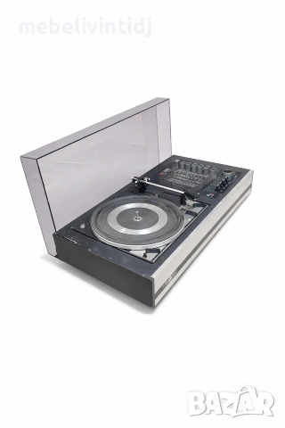 Ретро грамофон с радио от серията Wega Studio 211, снимка 2 - Антикварни и старинни предмети - 54031243