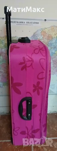 Куфар голям с дръжка на колела, снимка 2 - Куфари - 56288730