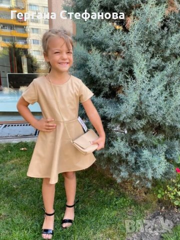 Стилна Кожена рокля с кожена чантичка 🤩 Размери -4г.6г.8г.10г.12г. Цена -38лв, снимка 3 - Детски рокли и поли - 34159211