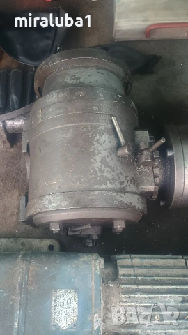 Делителен апарат за фреза Ло, снимка 4 - Стругове - 53917851