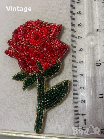 Ръчно изработен шедьовър  - Брошка Роза , снимка 5 - Колиета, медальони, синджири - 54306349