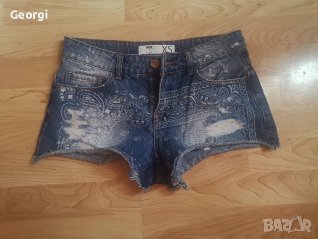 Къси панталони