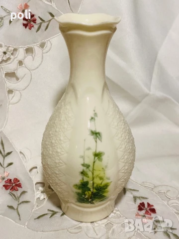 порцеланова ваза