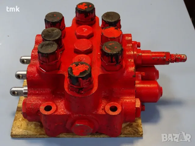 Хидравличен разпределител USSR тип 09.1800.000 directional control valve, снимка 5 - Резервни части за машини - 55920519