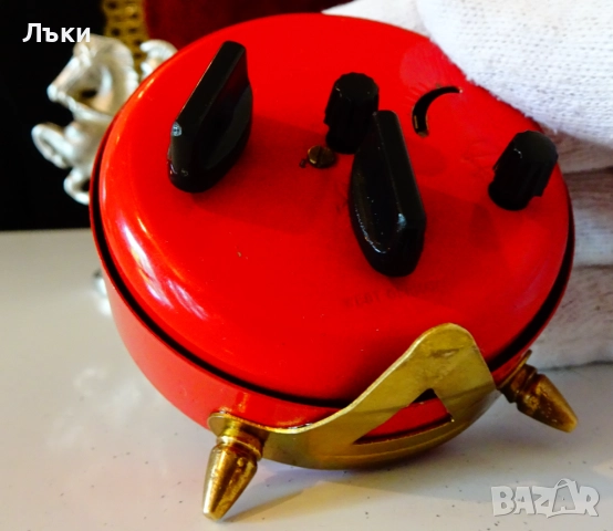 Механичен настолен часовник будилник Blessing. , снимка 3 - Антикварни и старинни предмети - 51466902