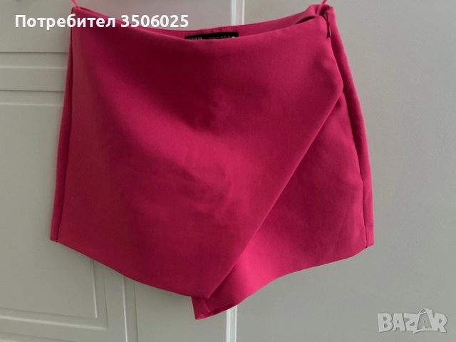 Продавам пола/къси панталон на Зара 