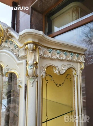 Италианска барокова витрина 025, снимка 7 - Секции и витрини - 52091432