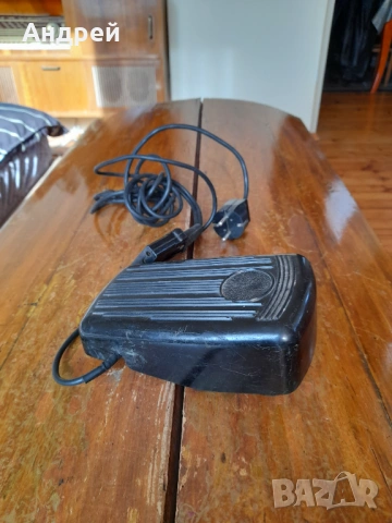 Стар педал за шевна машина #17