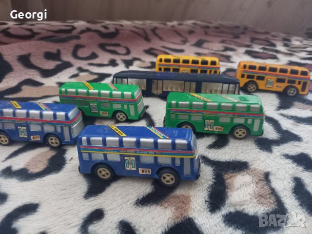 Детски автобусчета 7 броя комплект