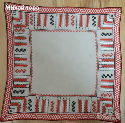 Ръчна бродерия каре