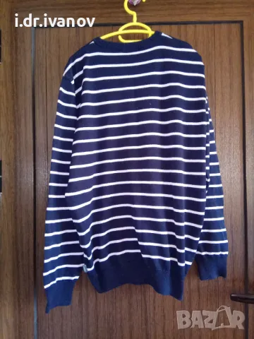 блуза в тъмно синьо рае