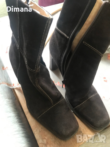 Естествен велур, снимка 2 - Дамски боти - 23861638