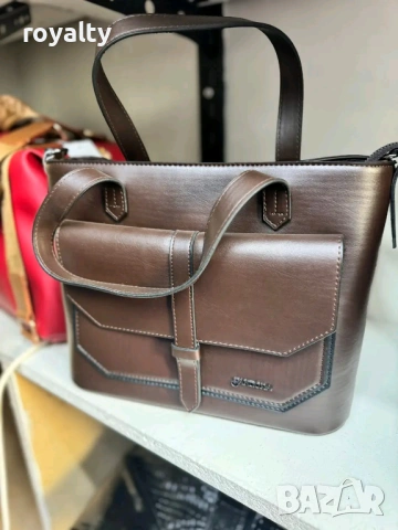 РАЗПРОДАЖБА Оригинална Дамска Чанта Различни Модели и Марки, снимка 10 - Чанти - 53031729