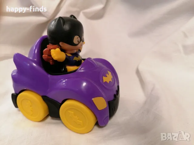Детска играчка  Fisher-Price Little People DC Super Friends Wheelies 5" включва Batgirl и Batmobile, снимка 2 - Играчки за стая - 50326326