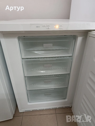 Фризер Miele, снимка 3 - Хладилници - 54057073