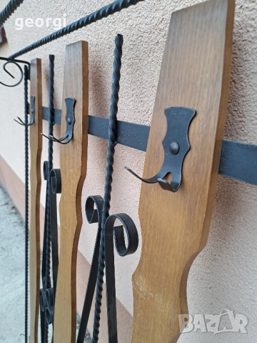 закачалка от ковано желязо и дърво, снимка 4 - Закачалки - 52071007