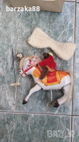 Стара ламаринена играчка Кон с ключе, снимка 3 - Колекции - 54278675