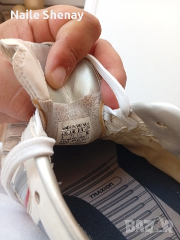 Оригинални Футболни обувки ADIDAS, снимка 4 - Спортни обувки - 51643589