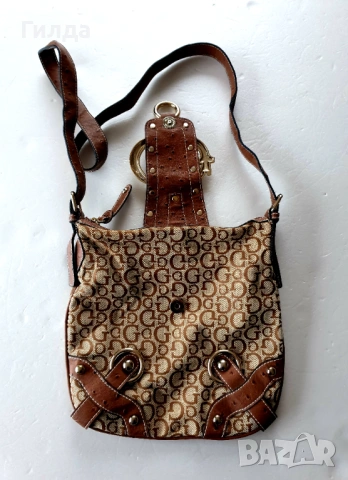 Guess оригинална чанта, снимка 5 - Чанти - 53337530