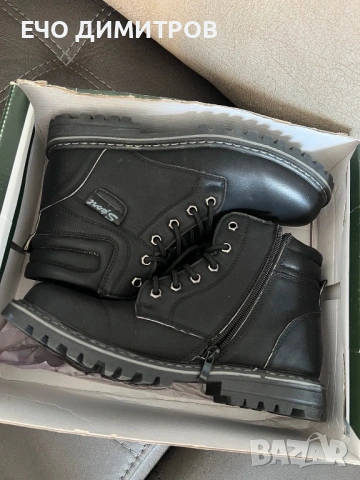 Обувки от затворил магазин, снимка 12 - Дамски ежедневни обувки - 53205462