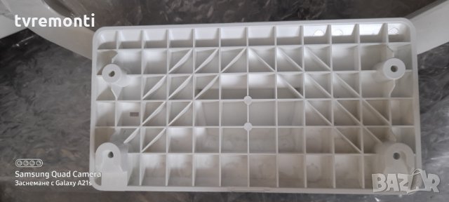 TV стойка за Телевизор LG модел 42LA667S, снимка 2 - Стойки, 3D очила, аксесоари - 31811638