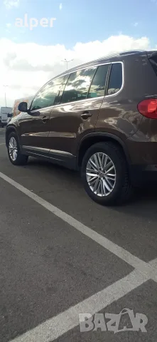 VW Tiguan  2.0 TDİ, снимка 13 - Автомобили и джипове - 56277914