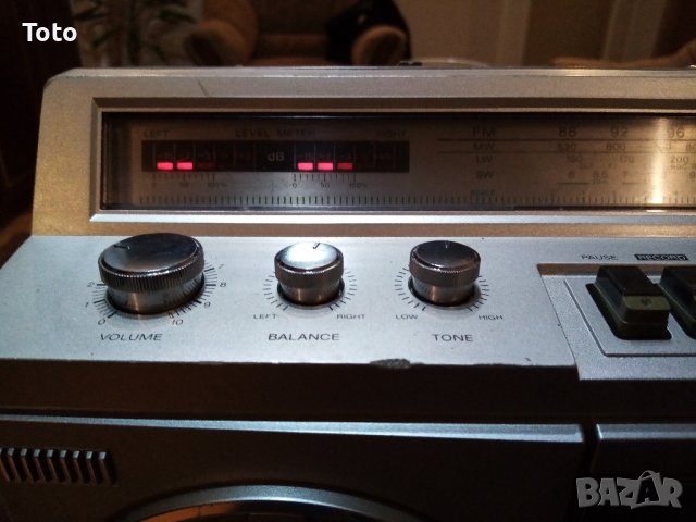 Sony CFS 47L, снимка 14 - Радиокасетофони, транзистори - 42782344