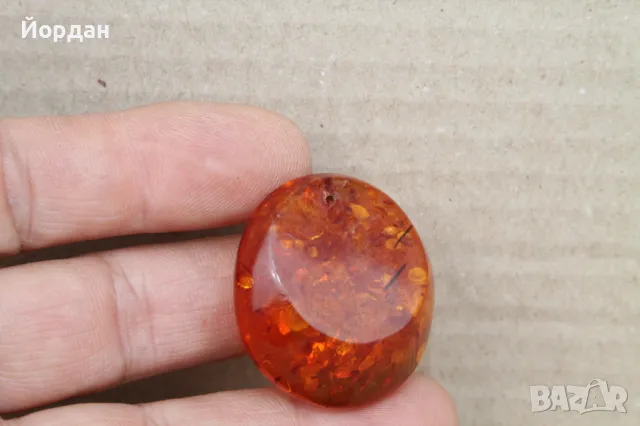 Медальон от Балтийски кехлибар, снимка 8 - Колиета, медальони, синджири - 49651944