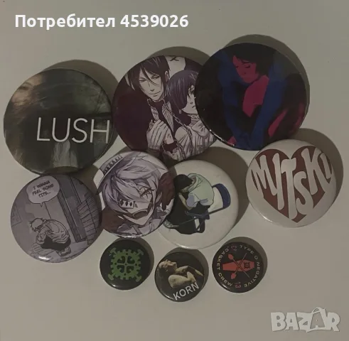 Значки на аниме и банди.