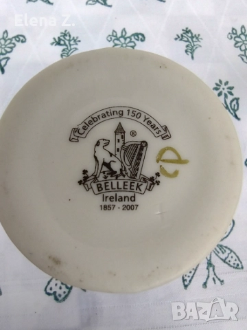 Малка красива вазичка на Belleek с ръчно рисувани детелинки, снимка 4 - Декорация за дома - 52505508