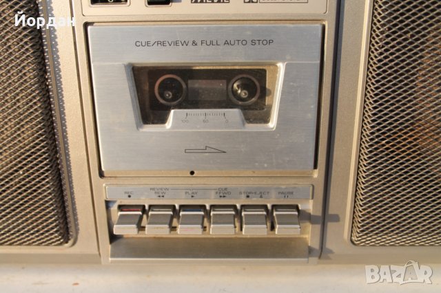 Радио касетофон ''Crown CSC 980 L'', снимка 6 - Радиокасетофони, транзистори - 44436003