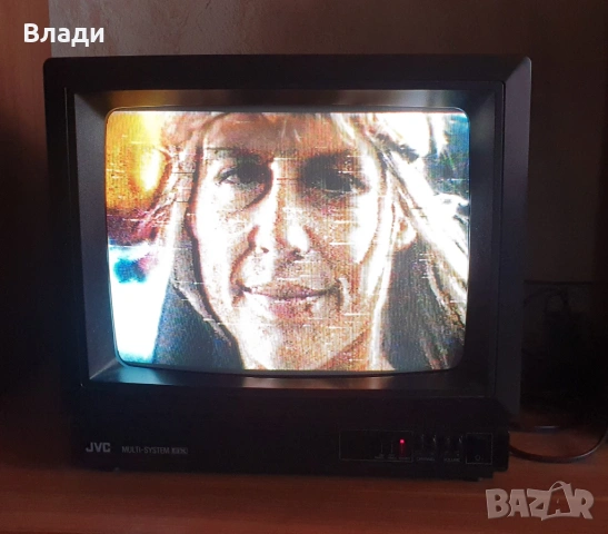 Видеокасетофон VHS Panasonic NV-F70B, снимка 16 - Плейъри, домашно кино, прожектори - 54024979