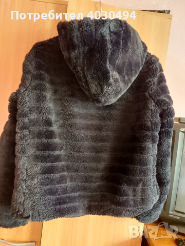 Дамско палтенце, снимка 3 - Палта, манта - 44802750
