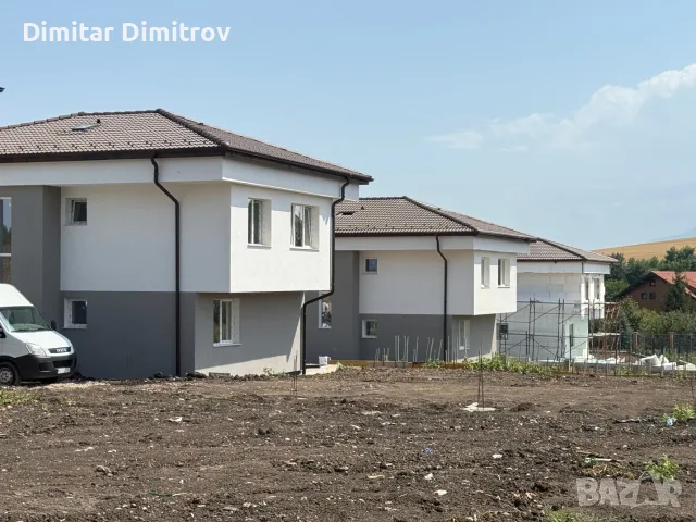 Нов комплекс от 5 еднофамилни къщи | Хераково, снимка 11 - Къщи - 56273497