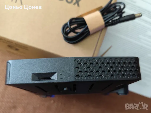 Android TV box "Bouygues Bbox 4K-HMB9213NW-V2.1", снимка 4 - Приемници и антени - 48381232
