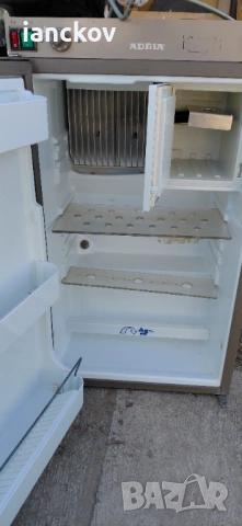 Хладилник за каравана, снимка 2 - Хладилни чанти - 54099384