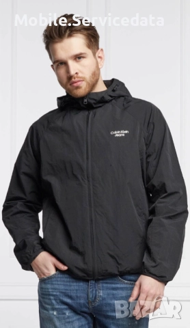Calvin Klein Jeans Stacked Logo Windbreaker, снимка 2 - Суичъри - 52794296