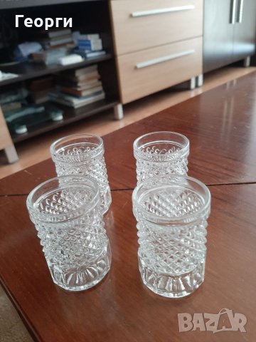 Стъклени чаши за ракия