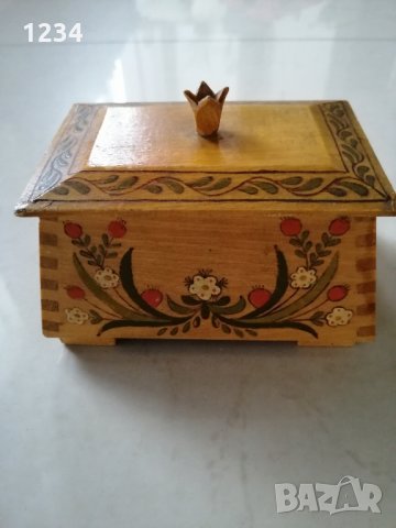 Дървена кутия 11 см. , снимка 2 - Други стоки за дома - 32064645