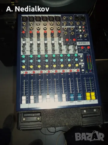 Soundcraft EPM-6 audiomixer