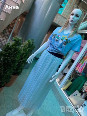 Синя тениска с апликация нова