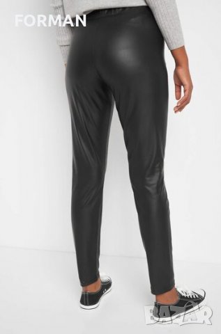 Черен панталон с ластик в талията имитиращ кожа, снимка 2 - Панталони - 39880070
