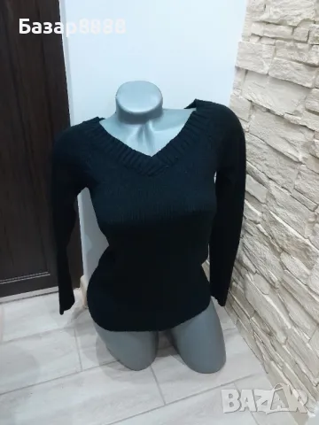Дамски черен пуловер
