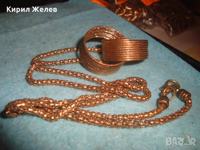 ПОЗЛАТЕНО ВИНТИДЖ РЕТРО АРТ БРОНЗОВО СТИЛНО КОЛИЕ МЕДАЛЬОН НАКИТ 39011