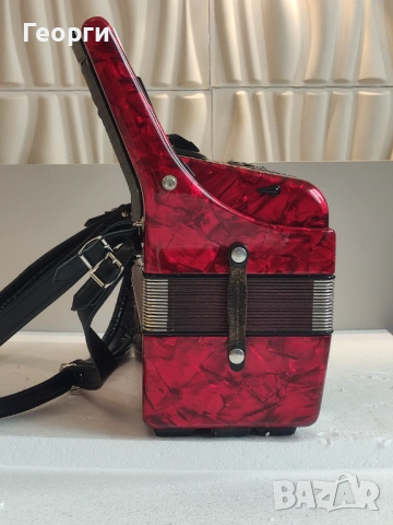 Продавам акордеон Велтмайстер Каприче 96 баса, снимка 11 - Акордеони - 54133698