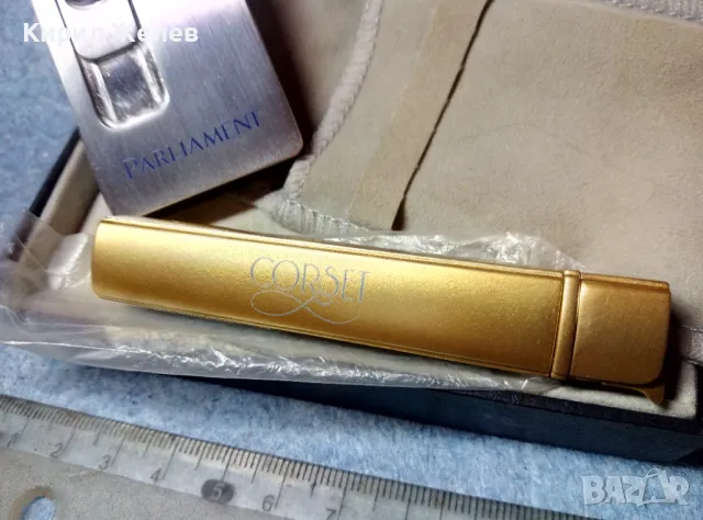 PIERRE CARDIN PARIS ЛУКСОЗНА ЕЛЕКТРОННА ЗАПАЛКА PARLIAMENT с КУТИЯ Бонус ГАЗОВА ЗАПАЛКА CORSET 41034, снимка 9 - Запалки - 47610045