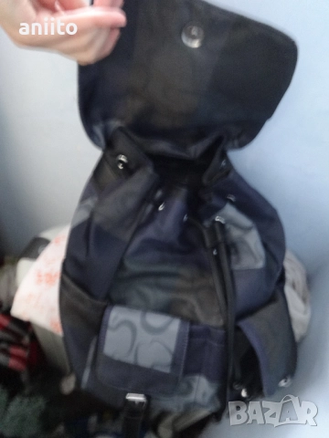 Намалена наполовина. нова Дамска раница Apple-тип камуфлажна-варна, снимка 2 - Раници - 51600179