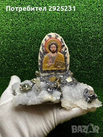 Ръчно изработена икона на Исус Христос с естествени кристали – пирит, галенит и кварц