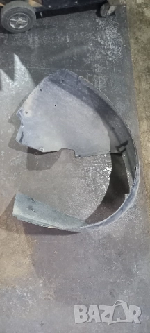 Преден ляв подкалник Audi A4 B6, снимка 2 - Части - 51488518